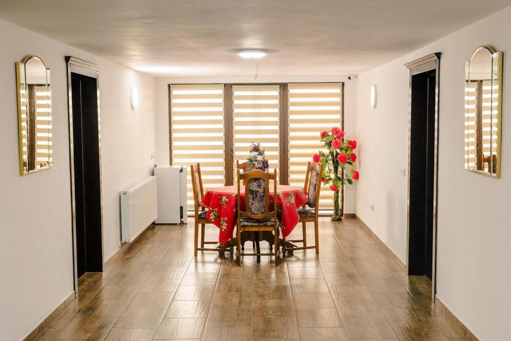 Casa De Vacanta Perla Colibitei Kolibica Kültér fotó