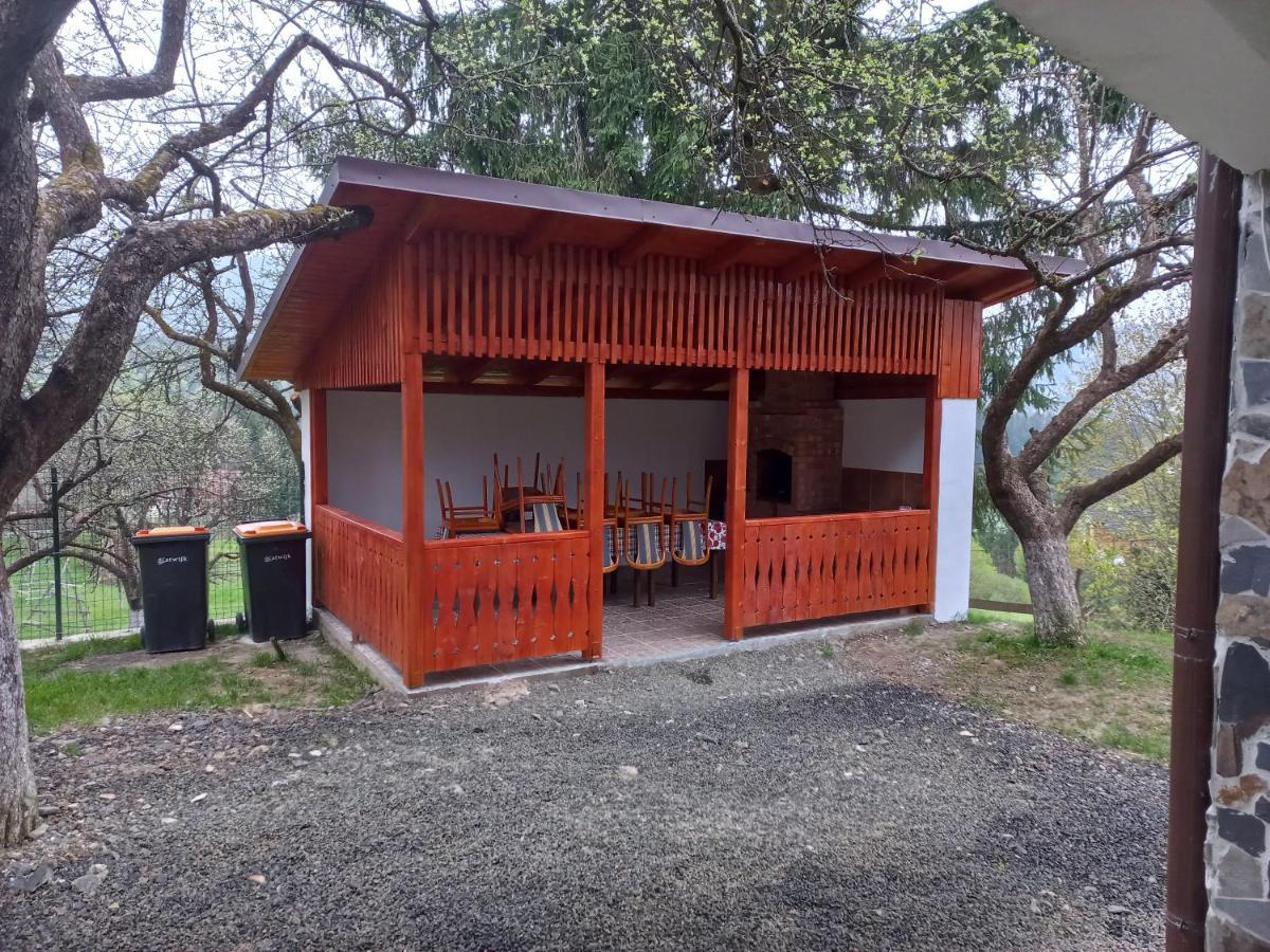 Casa De Vacanta Perla Colibitei Kolibica Kültér fotó